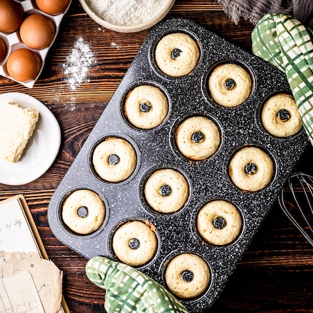 Forma do pieczenia 12 muffinów babeczek z powłoką nieprzywieralną KLAUSBERG