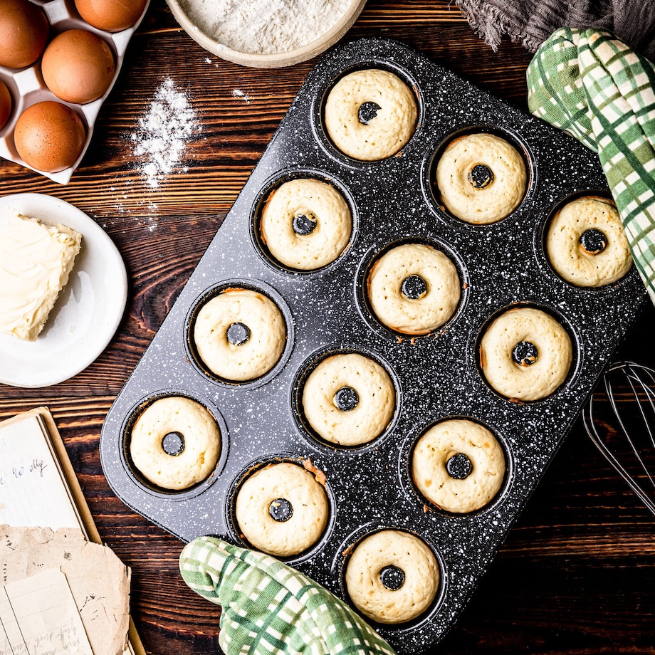 Forma do pieczenia 12 muffinów babeczek z powłoką nieprzywieralną KLAUSBERG