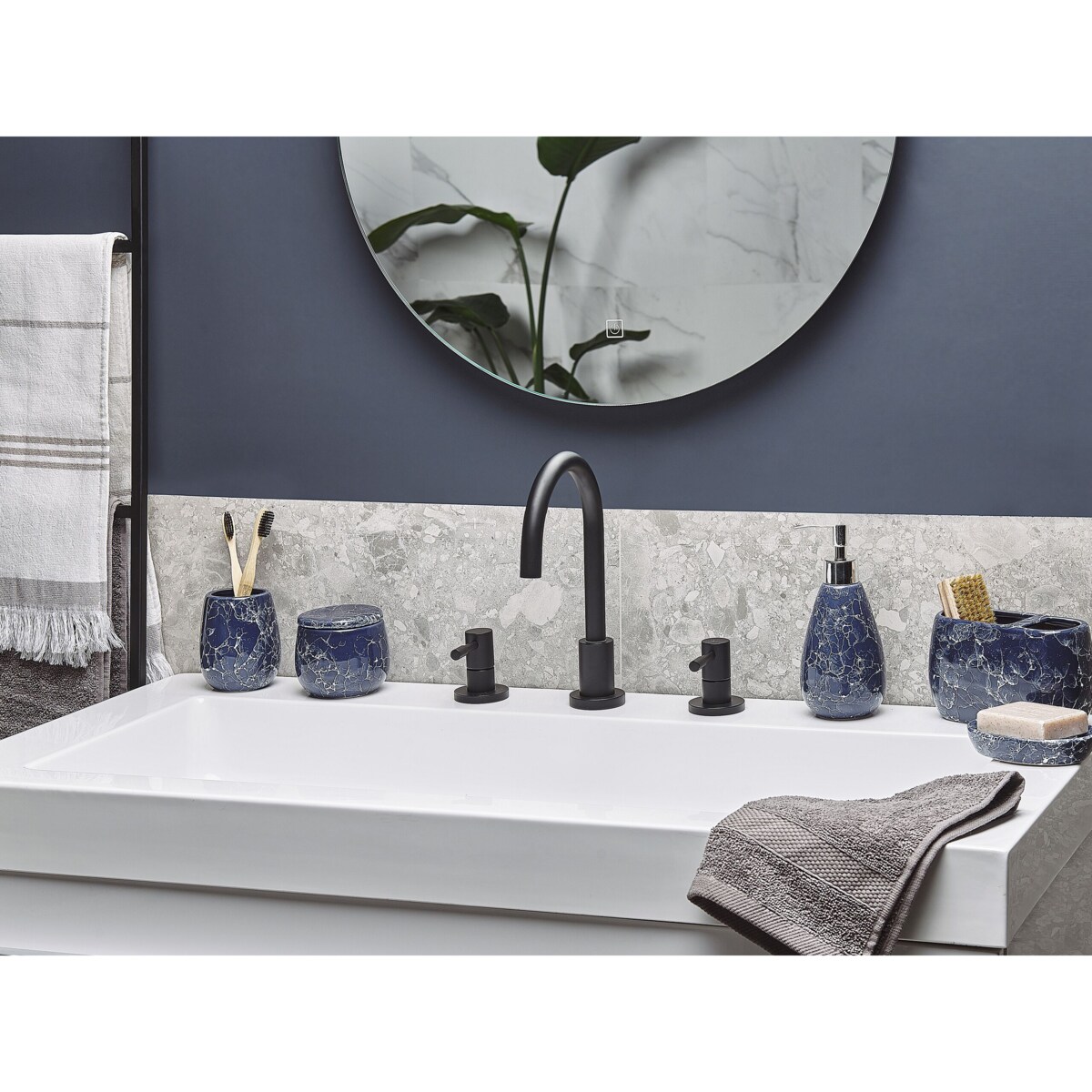 Zestaw akcesoriów łazienkowych 6 elementów ANTUCO Ceramika Niebieski