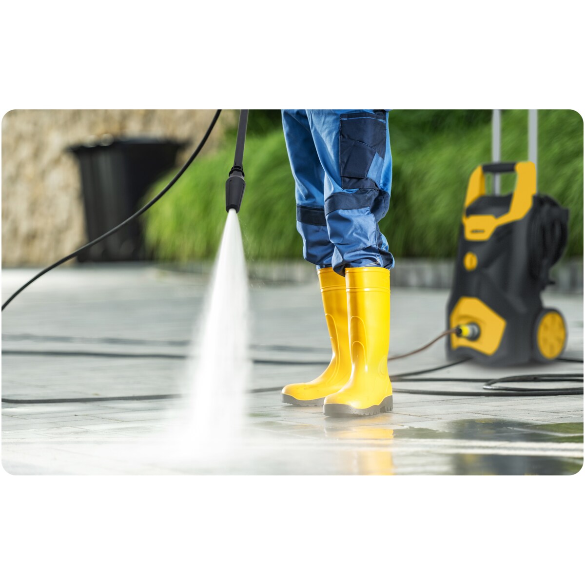 Myjka ciśnieniowa ze zwijakiem 2200W 300 bar zestaw Humberg