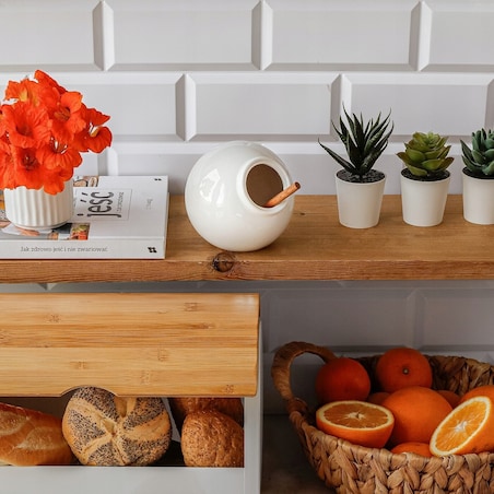 Pojemnik kuchenny z drewnianą łyżeczką na sól przyprawy cukier herbatę kula