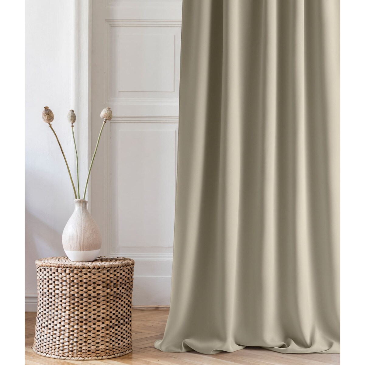 Zasłony gotowe na taśmie beżowe 140x250cm