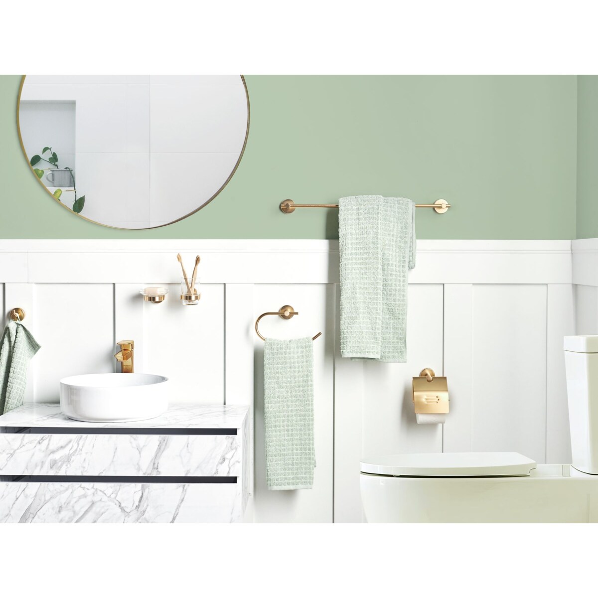 Zestaw akcesoriów toaletowych 6 elementów ZARUMA Z uchwytami i haczykami na ręczniki Złoty