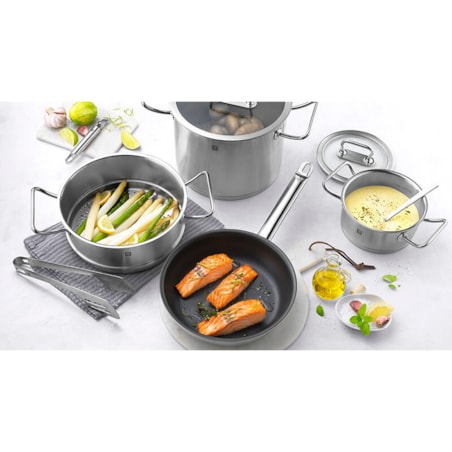 Patelnia stalowa płytka non-stick Zwilling Pro - 24 cm