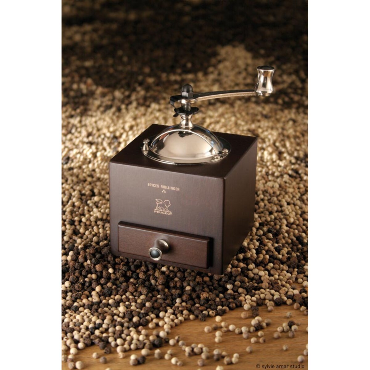 Młynek do pieprzu Le Moulin D'Olivier Roellinger czerwony, 13 cm, Peugeot