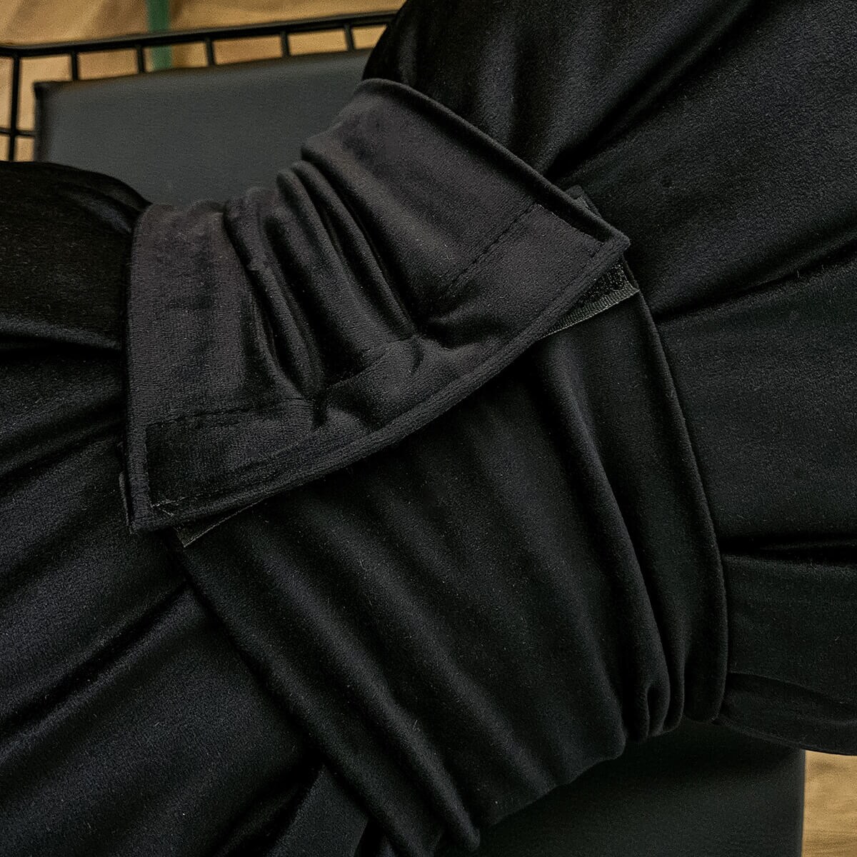 Poduszka XMAS wzór XM47 | Kokarda czarna 40 x 60 cm