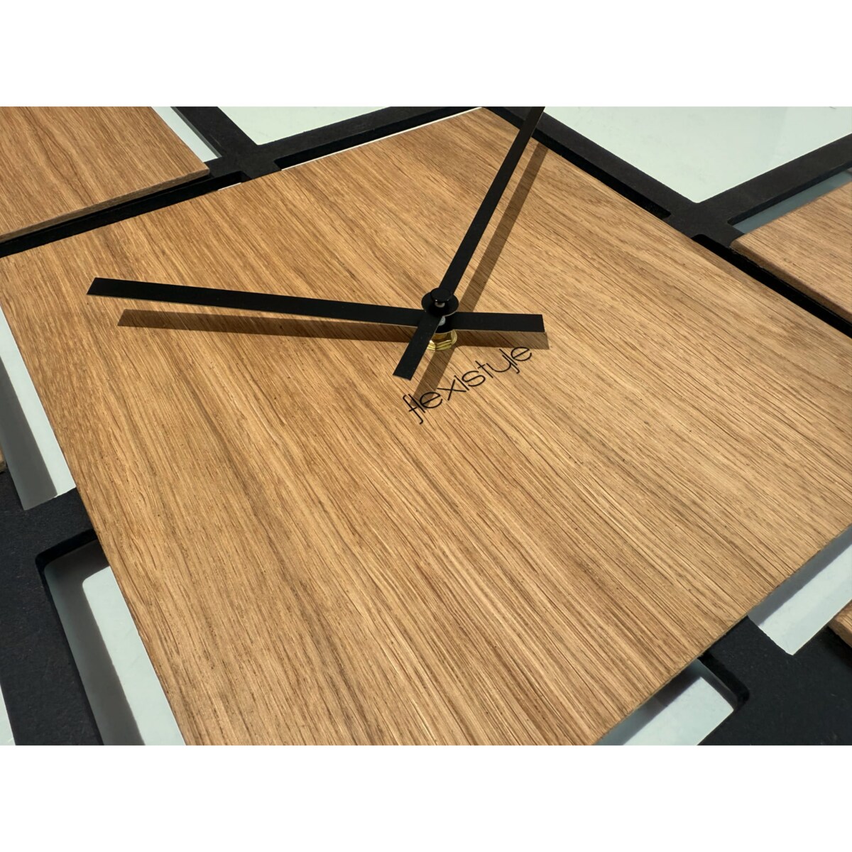 Zegar ścienny Triple 58cm czarny drewniany