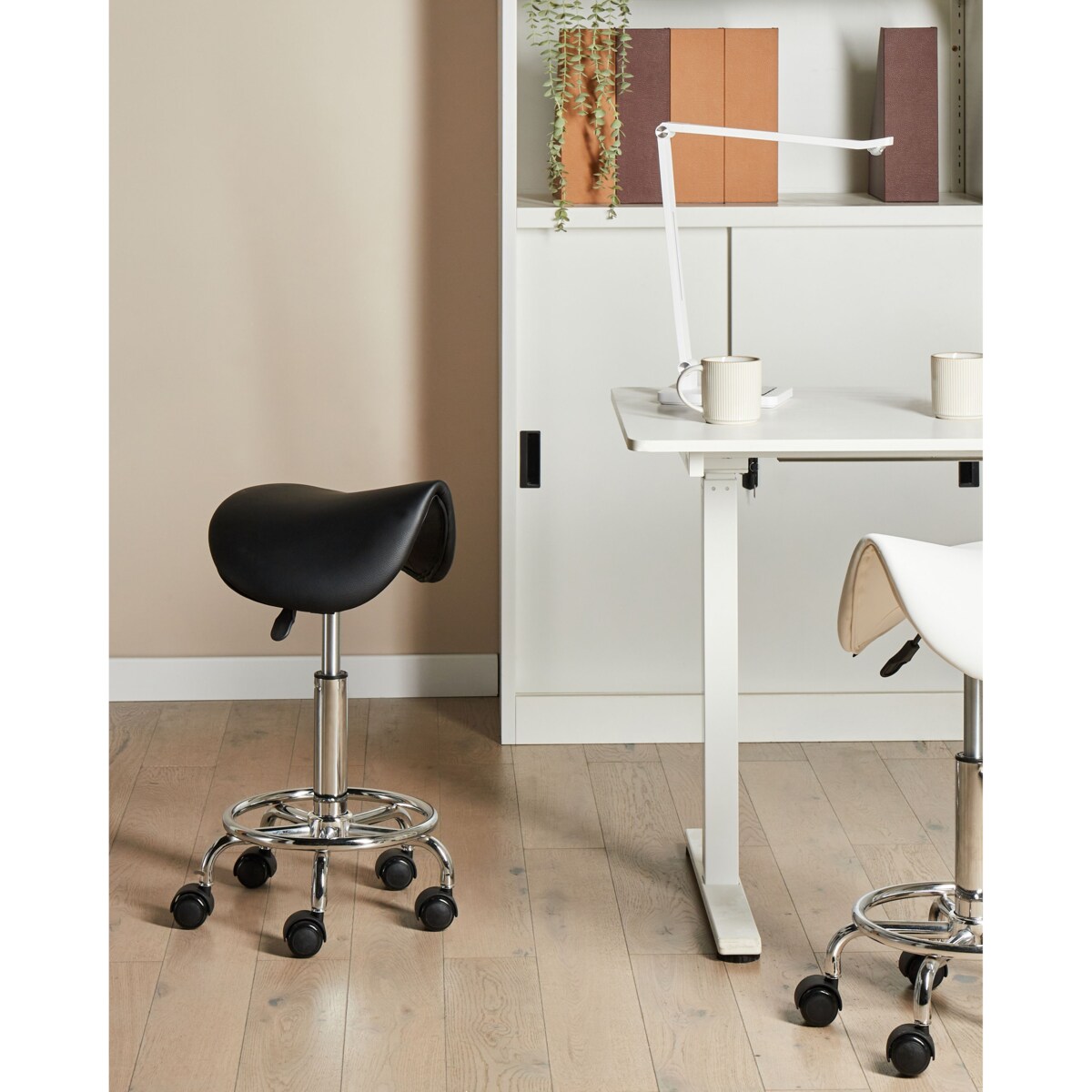 Taboret obrotowy DUMONT Ekoskóra Czarny