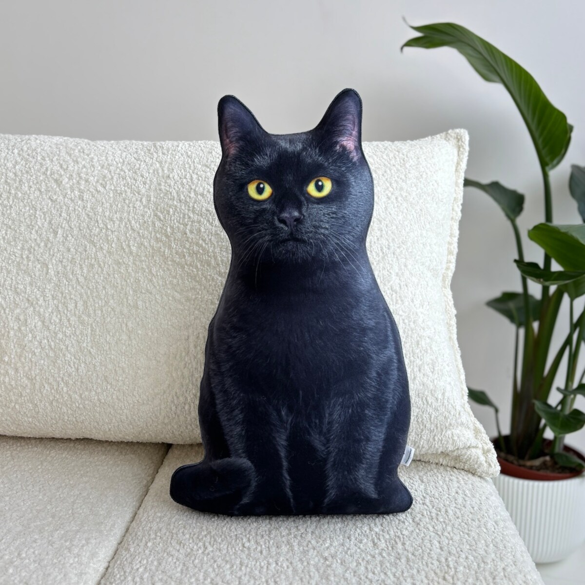 Poduszka czarny Kot na szczęście