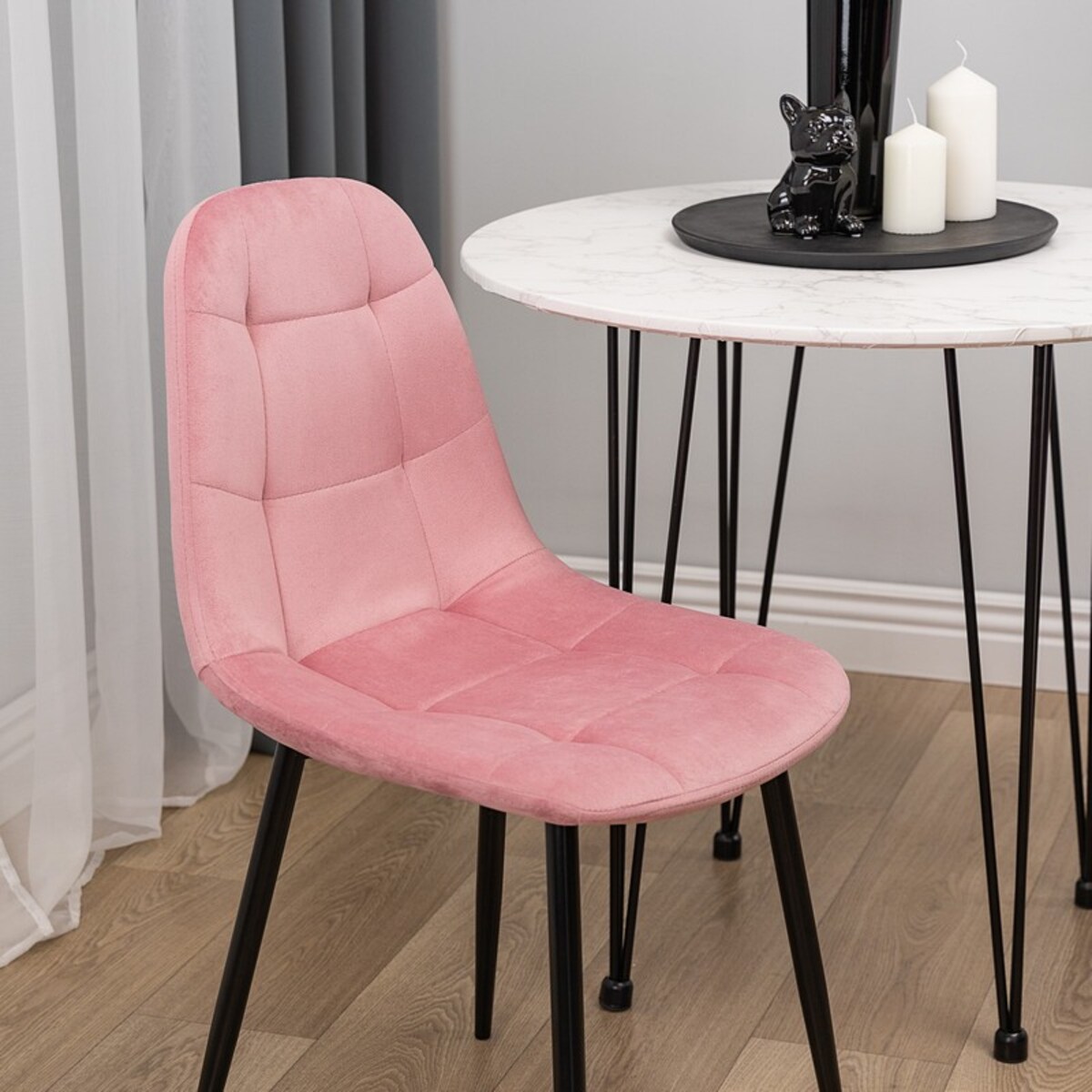 Krzesło tapicerowane welurowe różowe nowoczesne do salonu