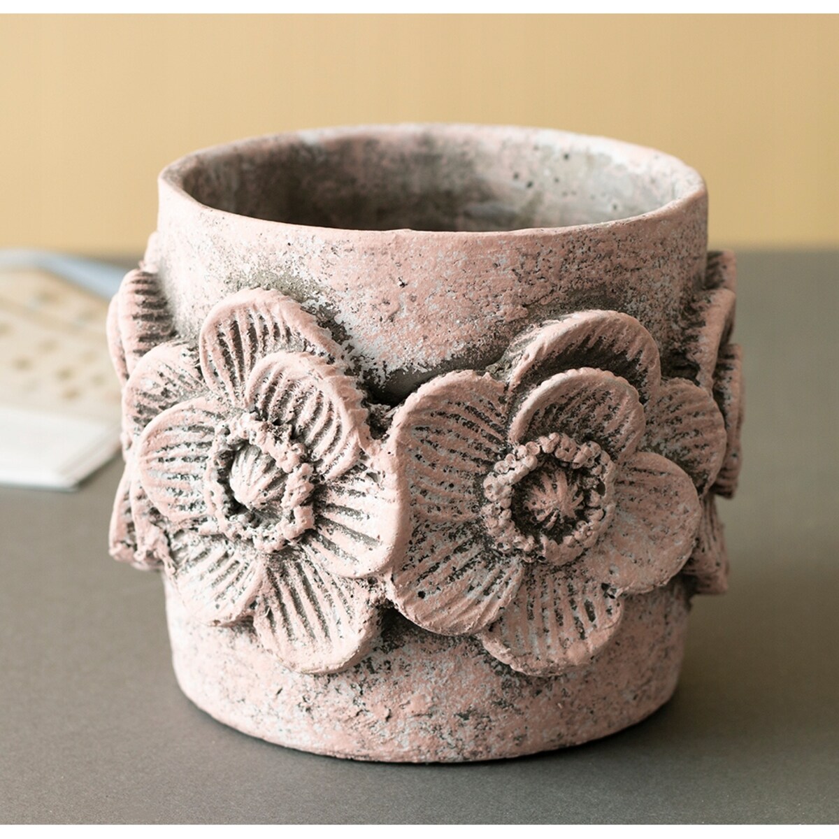 OSŁONKA na doniczkę FLOWER beton różowa śr. 14cm