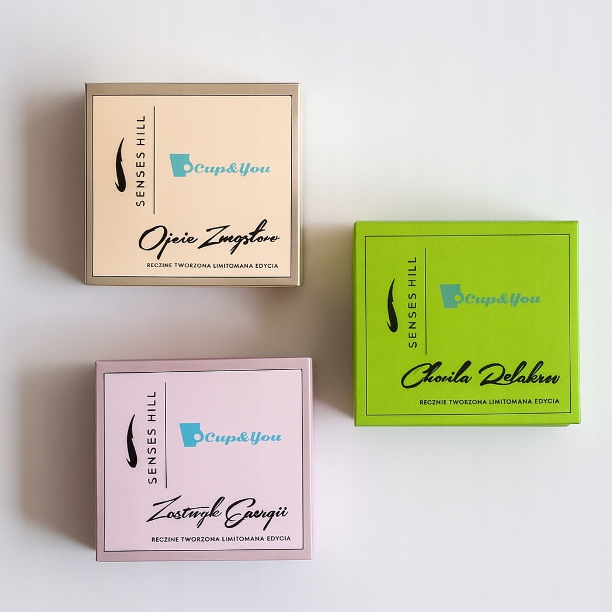 ŚWIĄTECZNY NIEZBĘDNIK HERBACIANY Z ZAPARZACZEM KAWĄ WOSKAMI SOJOWYMI - PREZENT UPOMINEK NA MIKOŁAJA ŚWIĘTA GWIAZDKĘ BOŻE NARODZENIE POD CHOINKĘ DLA KOBIETY FACETA