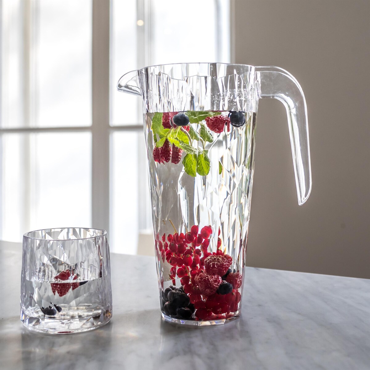 Dzbanek CLUB PITCHER, superglas,1,5 l, KOZIOL