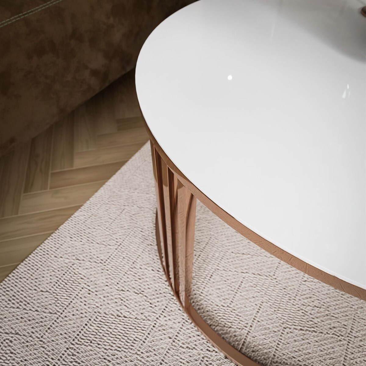 Okrągły stolik kawowy LORI GLASS z miedzianym stelażem, białe szkło