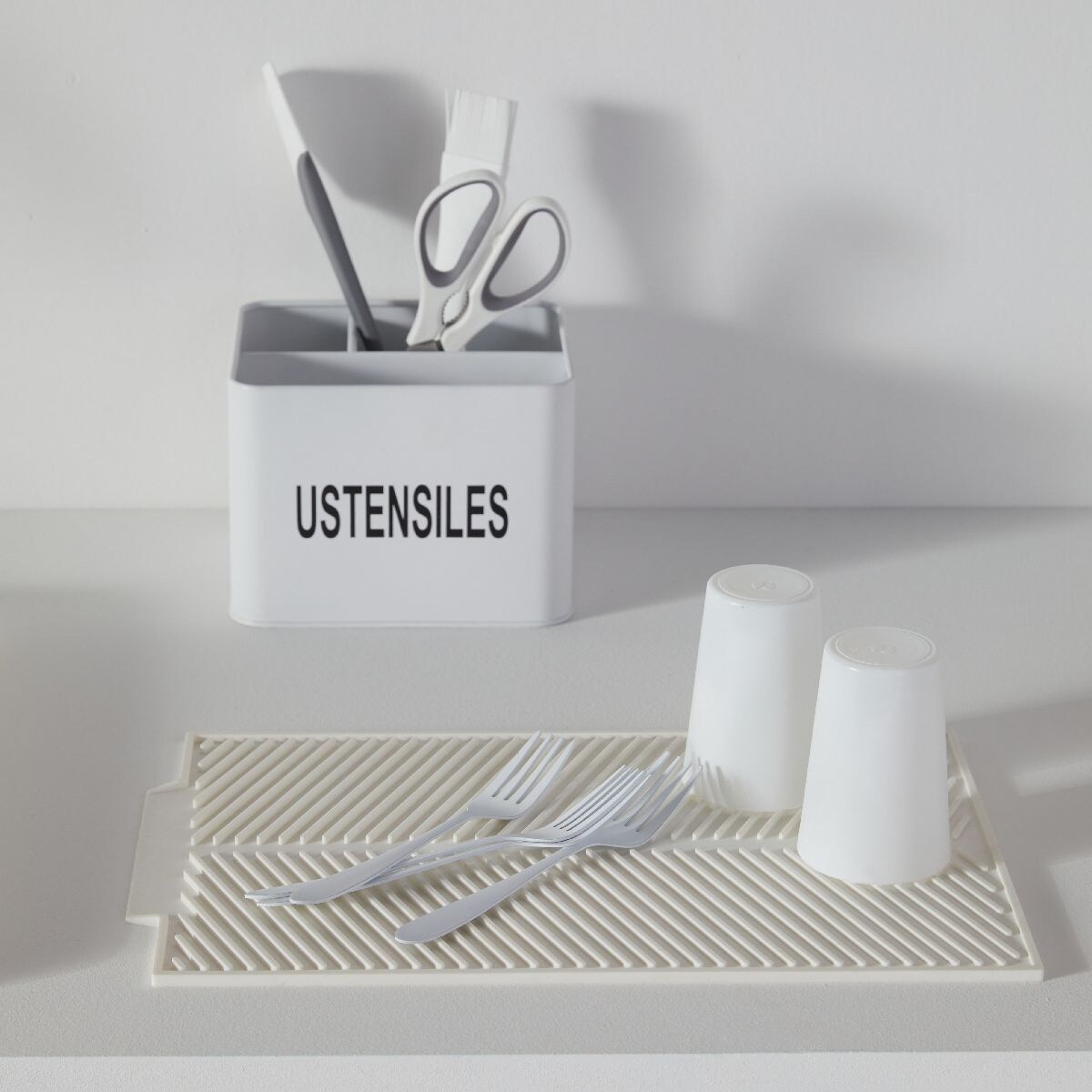 Silikonowa mata do suszenia naczyń FUNCTION, 39 x 25 cm