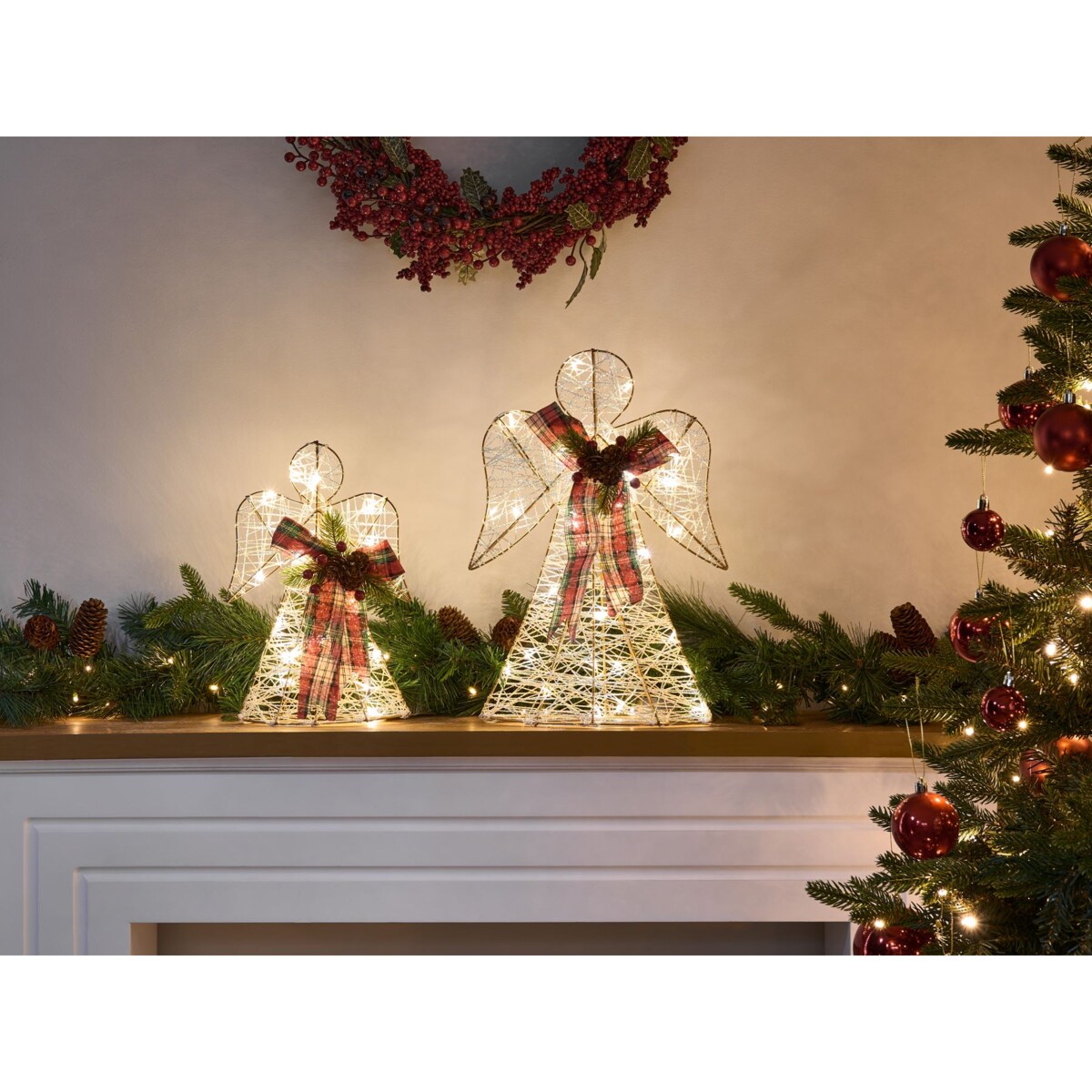 Dekoracja świąteczna ANNSJON Anioł 30/40 cm Kolorowy