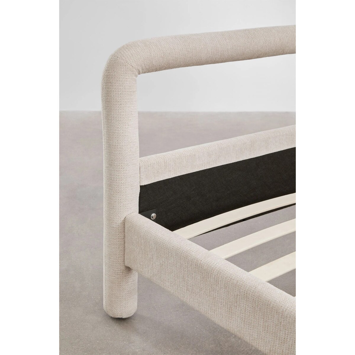 Łóżko tapicerowane, szenilowe, kremowo-beżowe Eneko, 160x200 cm