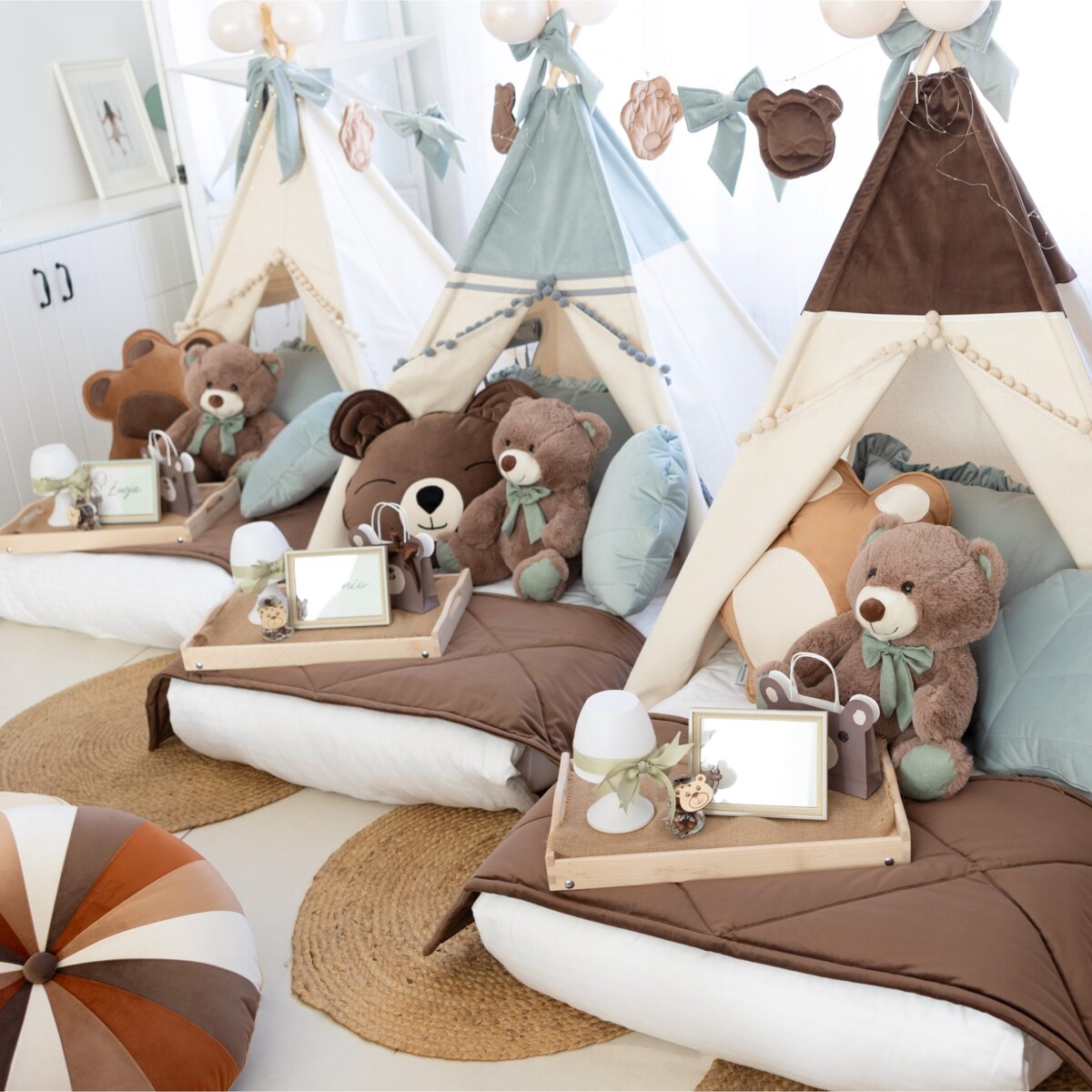 Poduszka miś - duża poducha velvet brąz