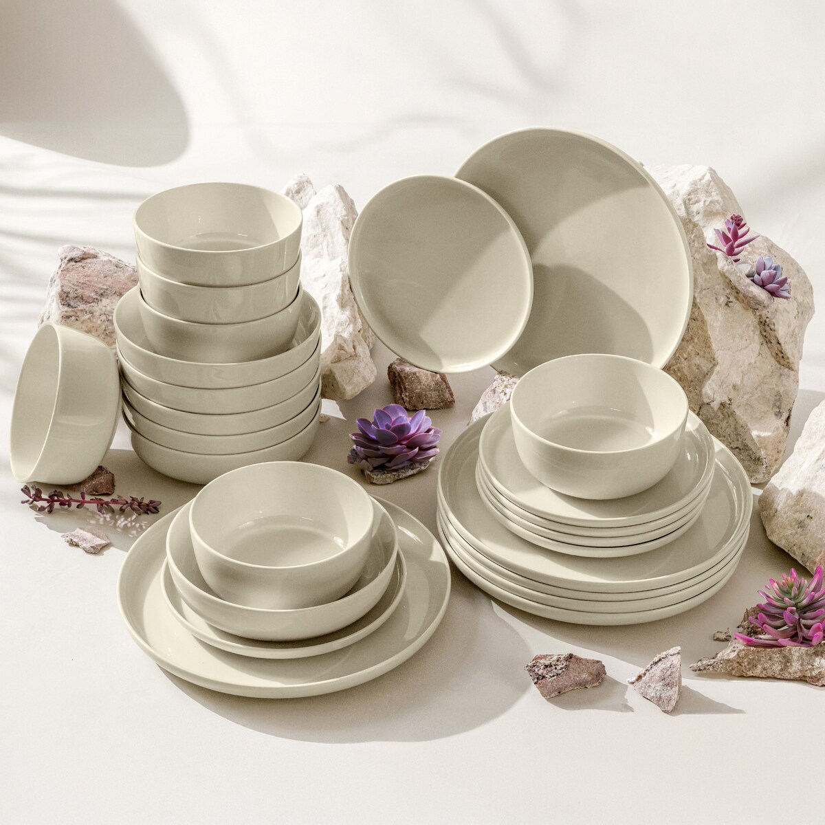 KONSIMO VICTO Zestaw obiadowy 6-osobowy (24 elementy)