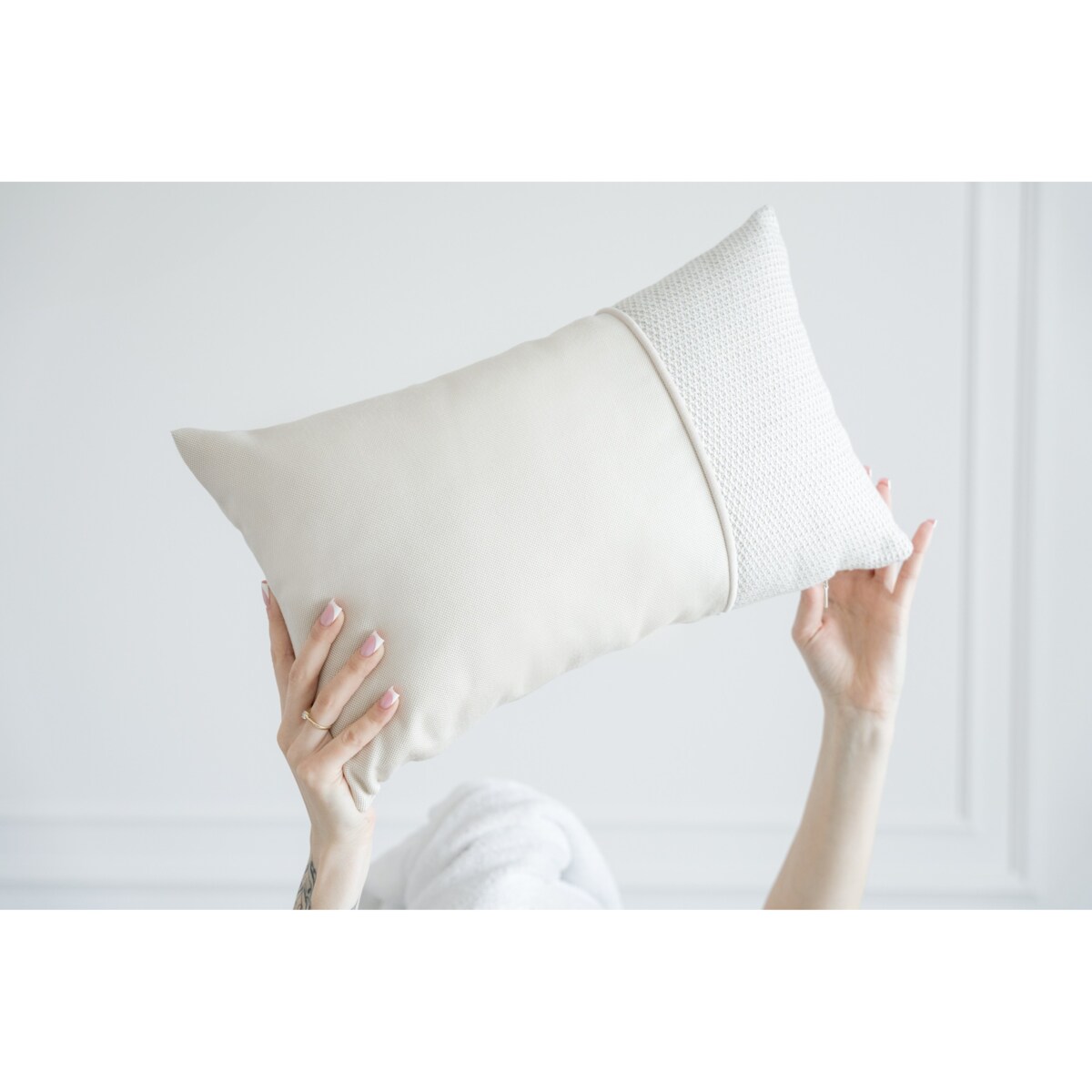 Poduszka dekoracyjna Porcelanowy Beż 50 x 30 cm