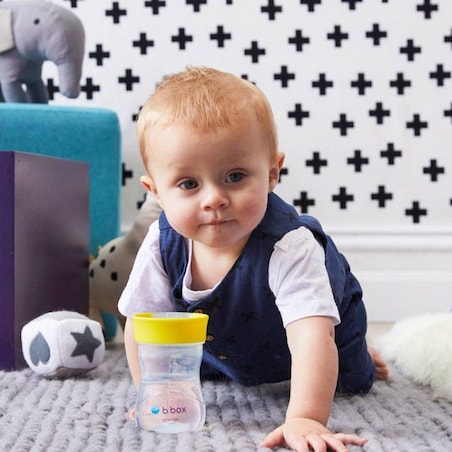Kubek treningowy do nauki picia dla dziecka 12m+ winogronowy 240 ml b.box