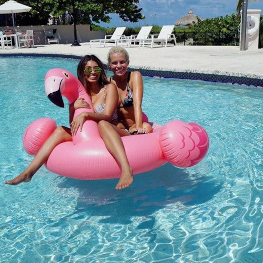 Duży materac do pływania FLAMING, nadmuchiwany, INTEX