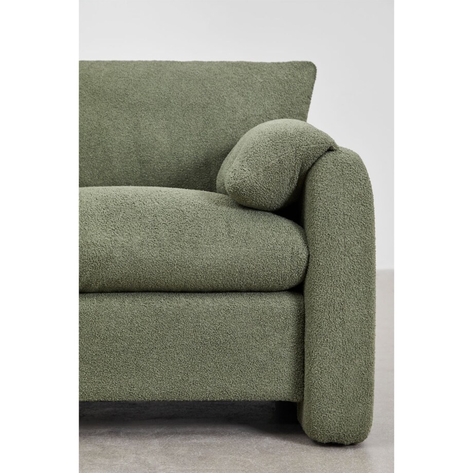 Fotel wypoczynkowy bouclé szałwiowo zielony Serra