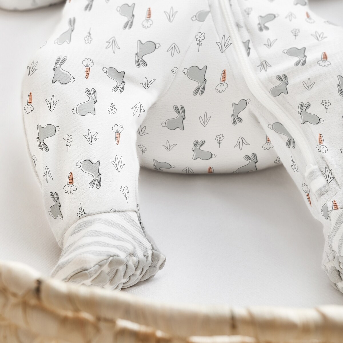 Śpioszki dziecięce / Pajacyk 12-18m - Króliczek