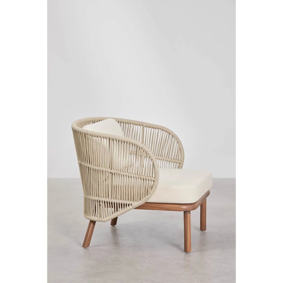 Fotel ogrodowy z drewna akacjowego i plecionego sznurka Capri