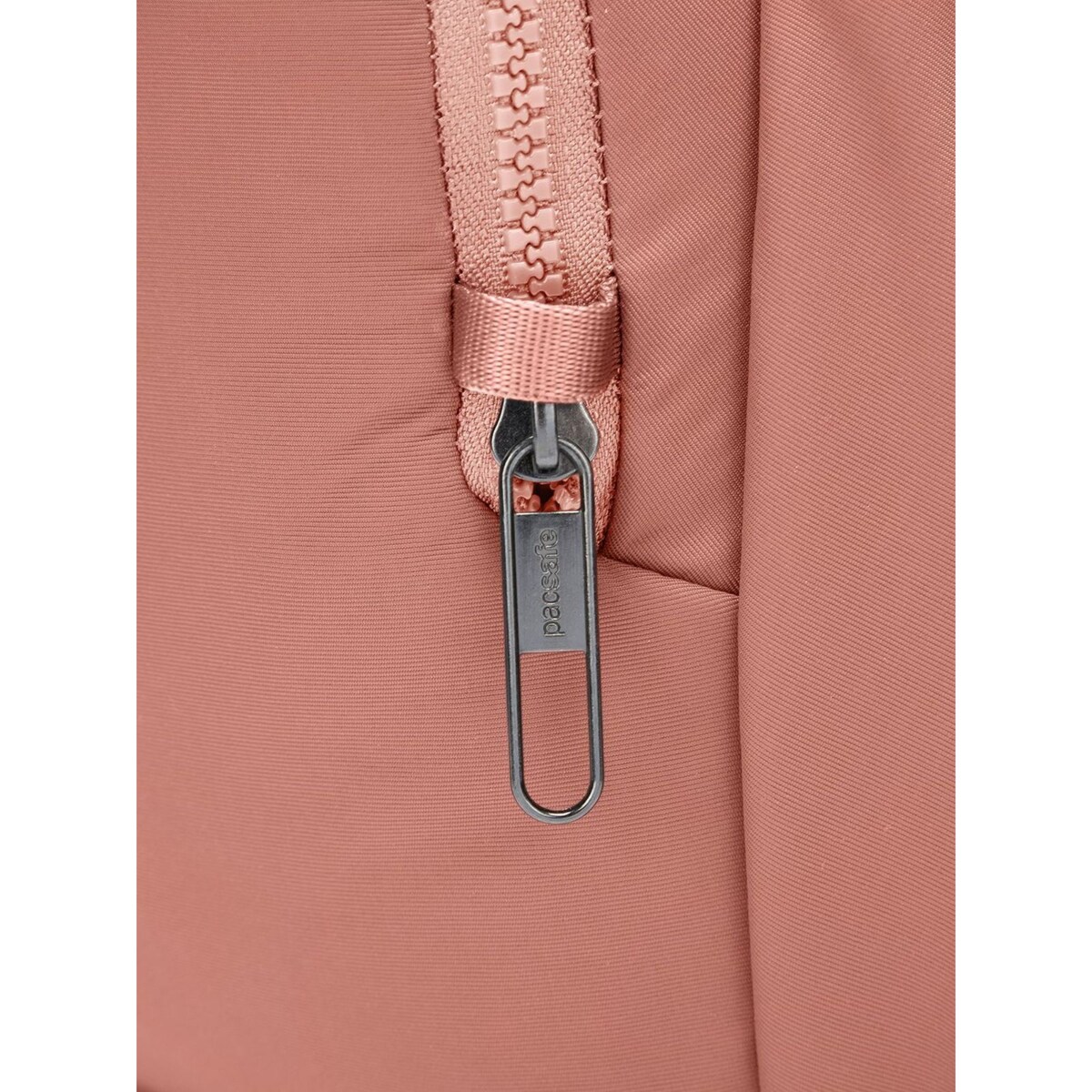 Plecak damski antykradzieżowy Pacsafe Citysafe CX Econyl® - różowy