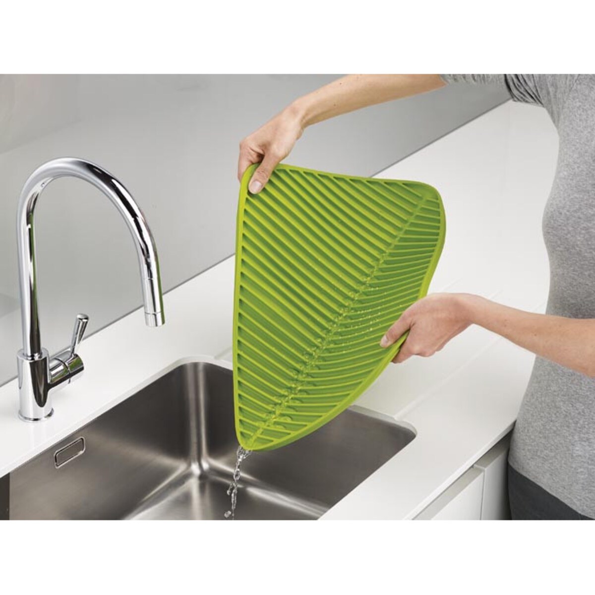 Ociekacz Flume L NEW grafitowy, 31.4 x 43.4 x 0.9 cm, Joseph Joseph