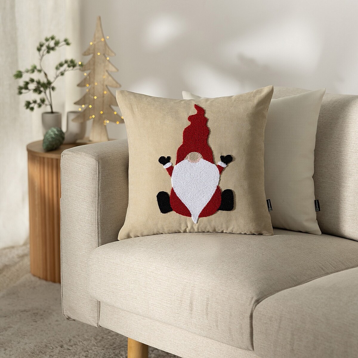 Poszewka na poduszkę Christmas Gnome 43x43 cm boże narodzenie, święta, świąteczne, biały-kremowy-czerwony, 43 x 43cm