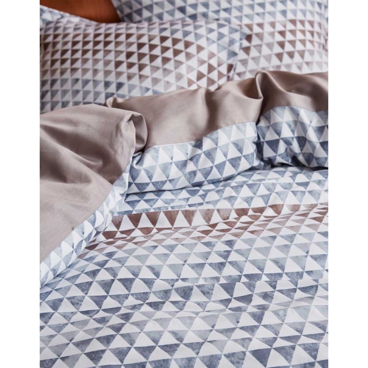 Elegancki komplet pościeli z bawełny satynowej we wzory geometryczne w kolorze szarym, poszewka ozdobna, pościel Esprit, 140 x 220 cm