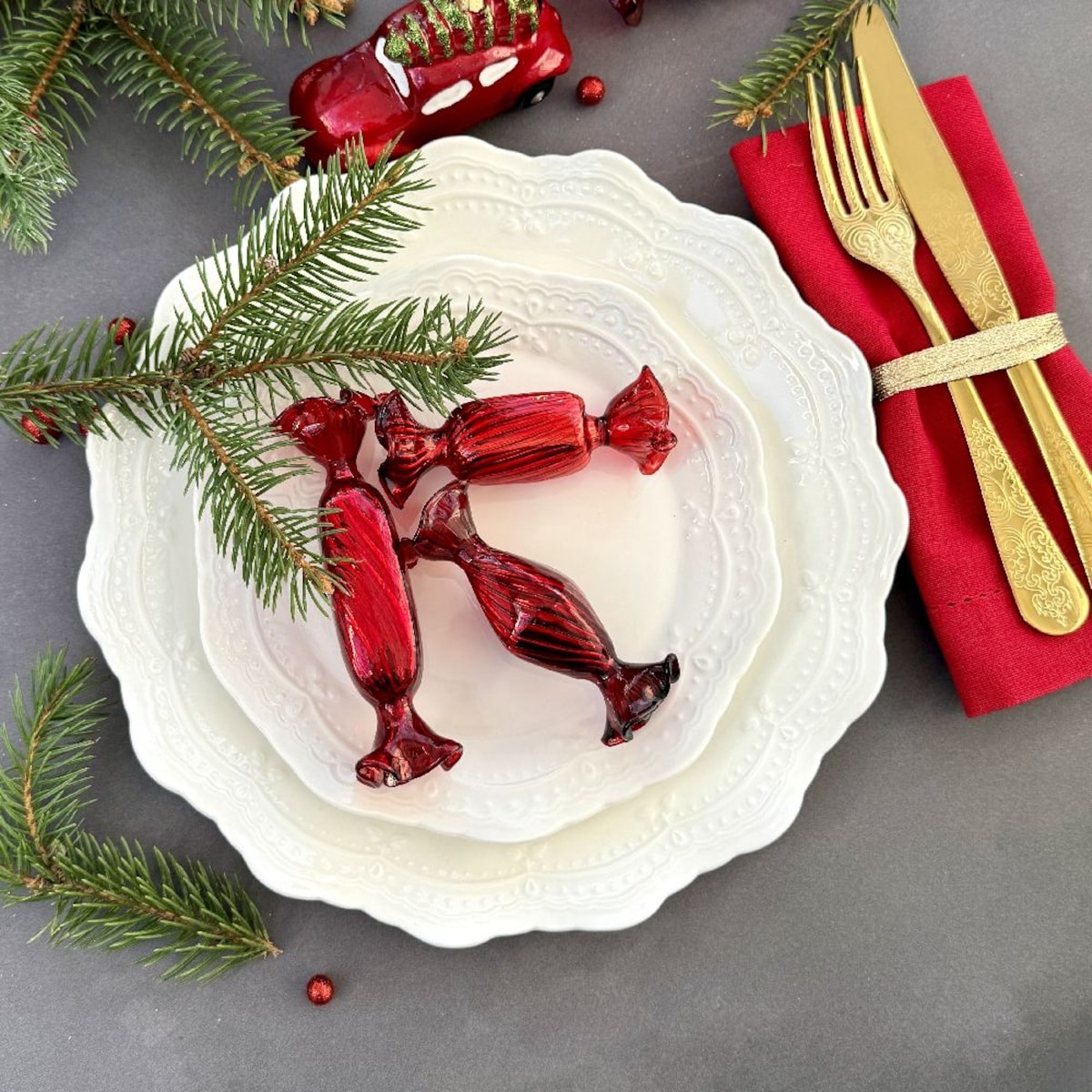 VILLA ITALIA Bombka szklana CUKIEREK red 9 cm