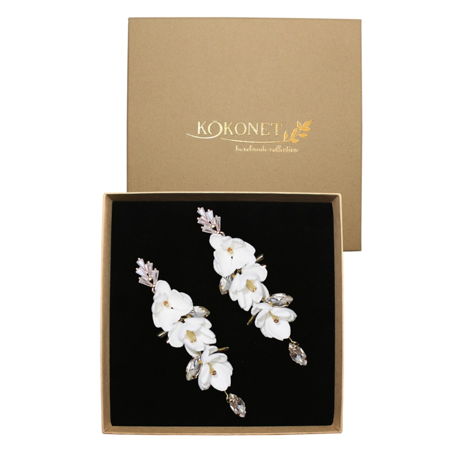 Wiszące kolczyki złote białe kwiaty lekkie handmade ślubne oryginalne unikat