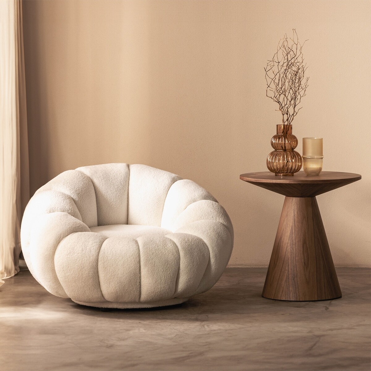 Fotel obrotowy biały bouclé Cremona