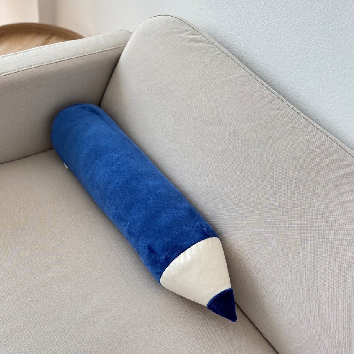 Poduszka w kształcie Kredki Kredka niebieska