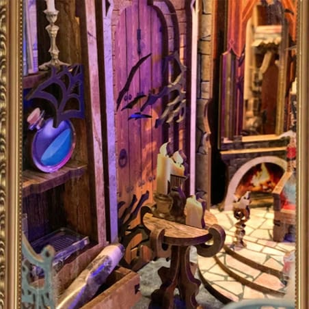 Miniaturowy domek Book Nook - Księżycowy zamek