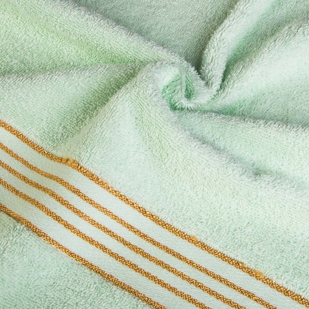 Ręcznik kąpielowy 50x90 cm bawełniany kolor zielony z bordiurą w złote paski 500 g/m2 TIWANO