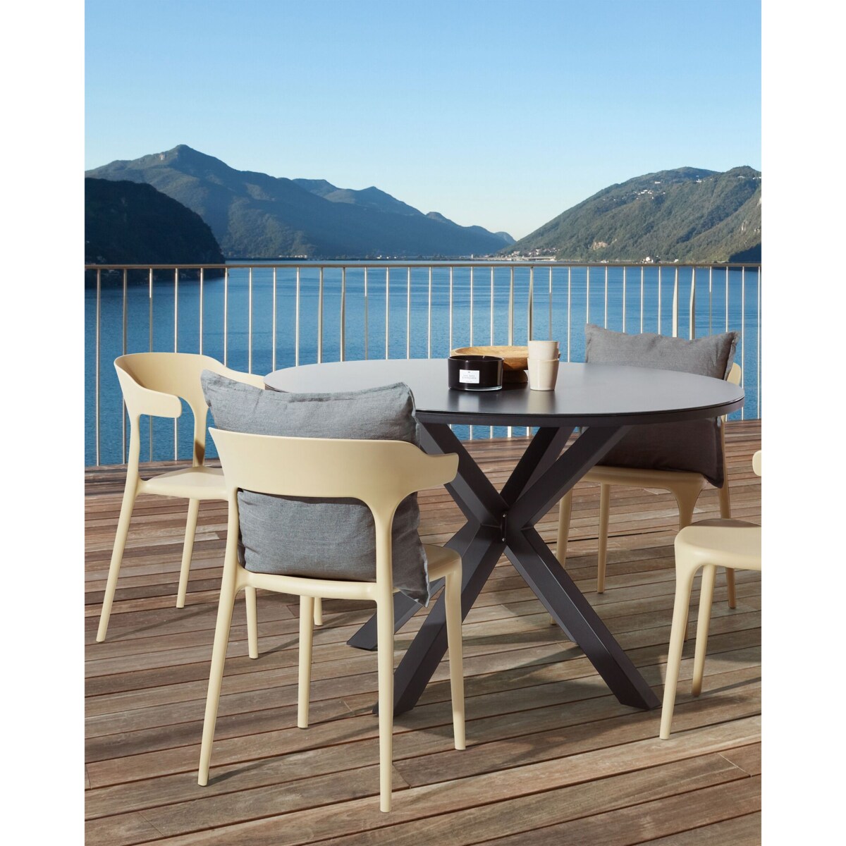 Zestaw 4 krzeseł do jadalni beżowe GUBBIO