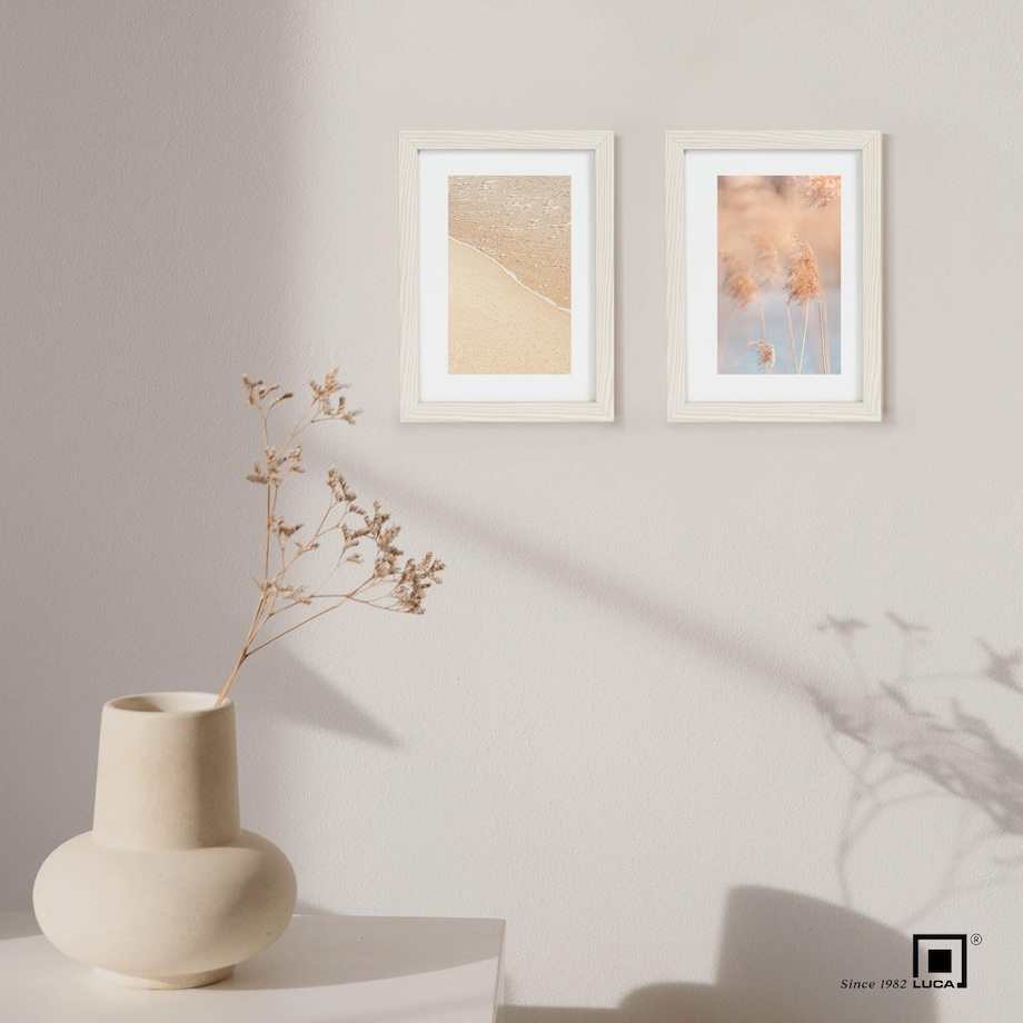 Biała ramka z przetarciami na zdjęcia 10x15 cm rama MDF z plexi wisząca stojąca klasyczna ramka