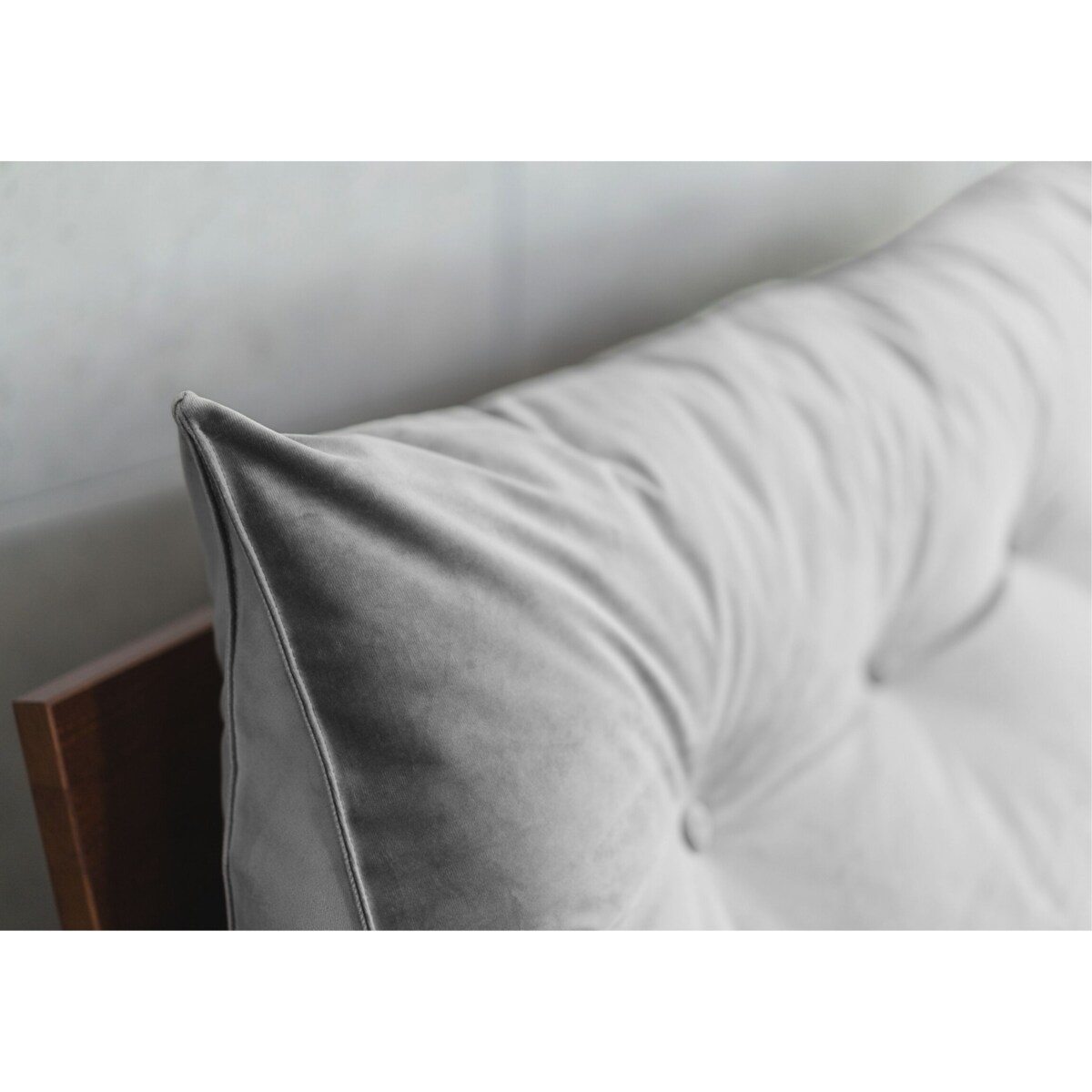 Szara Poduszka Dzienna Triangel 200 na zagłówek łóżka