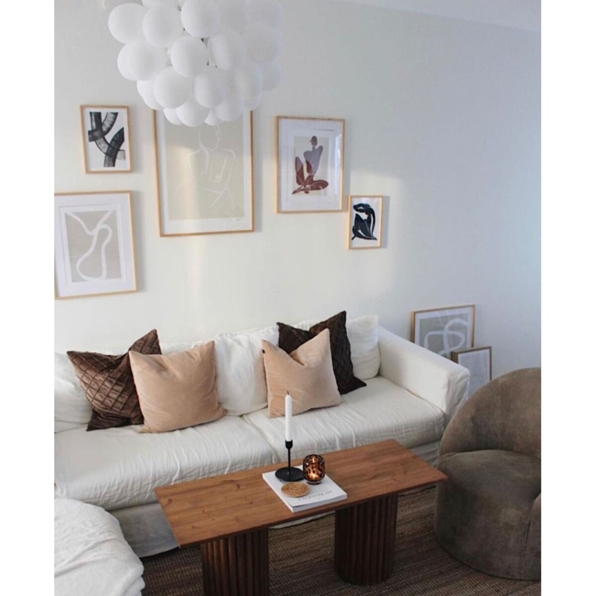 Wisząca lampa szklana Gross kule balls biała nad stół