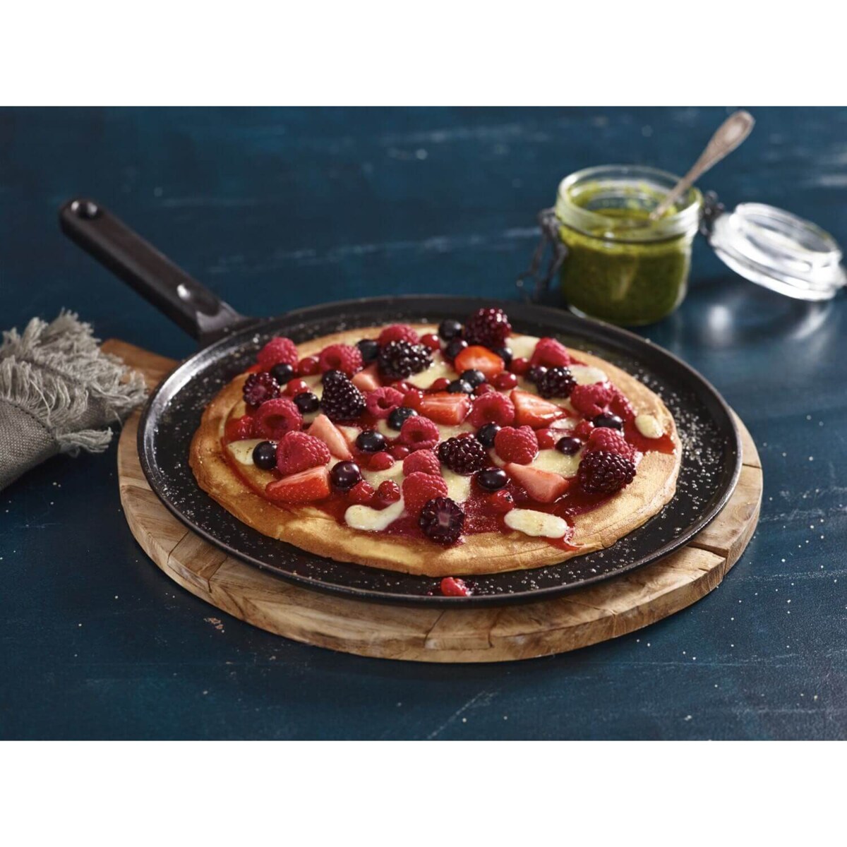 STAUB Patelnia do naleśników z metalowym uchwytem 30 cm, czarny