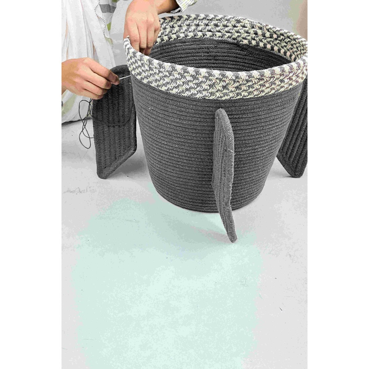 Kosz dekoracyjny Giant Rocket, "Mom, I want to be an astronaut" Lorena Canals