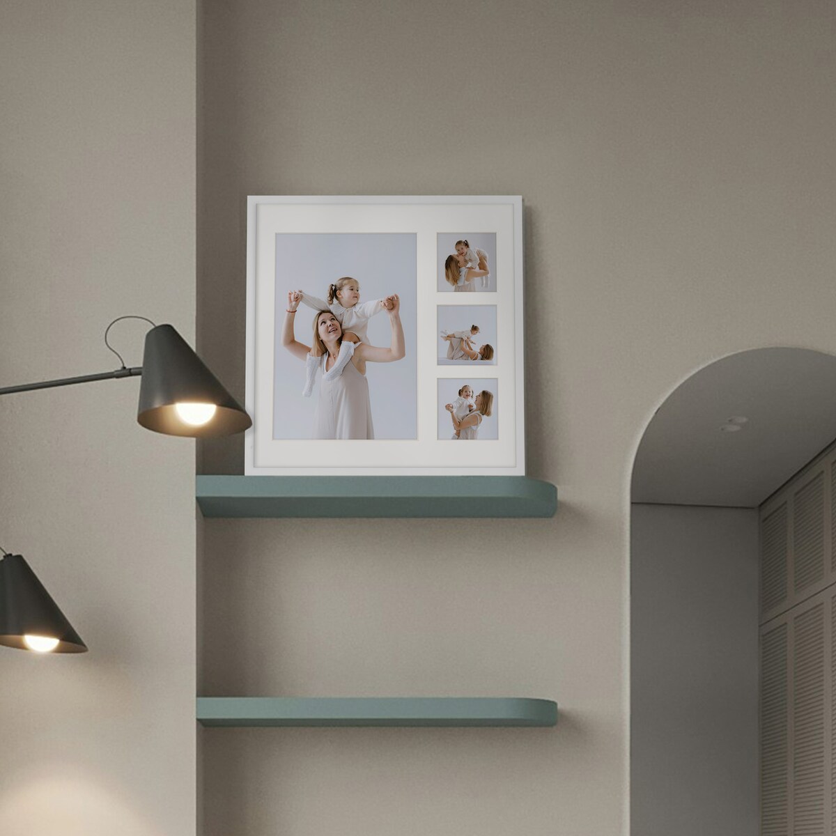 Ramka na 4 zdjęcia 1x 21x30 cm 3x 9x9 cm rama biała 40x40 cm foto galeria zdjęć FRAMAI