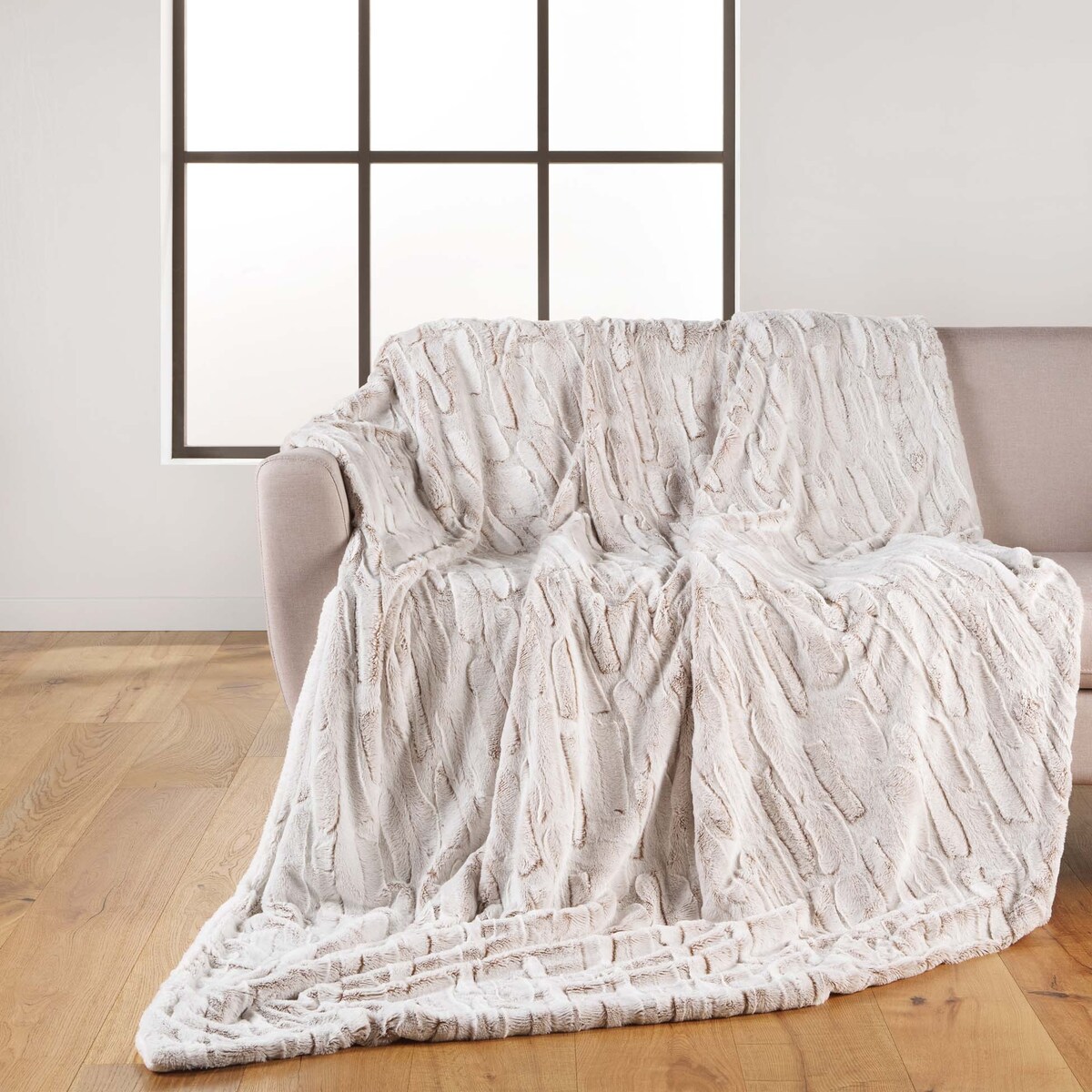 Koc pluszowy 150x125 cm PARESH