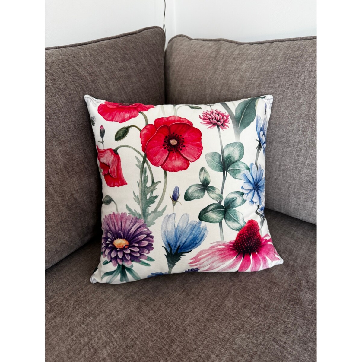 Dekoracyjna poszewka w kolorowe kwiaty 45x45