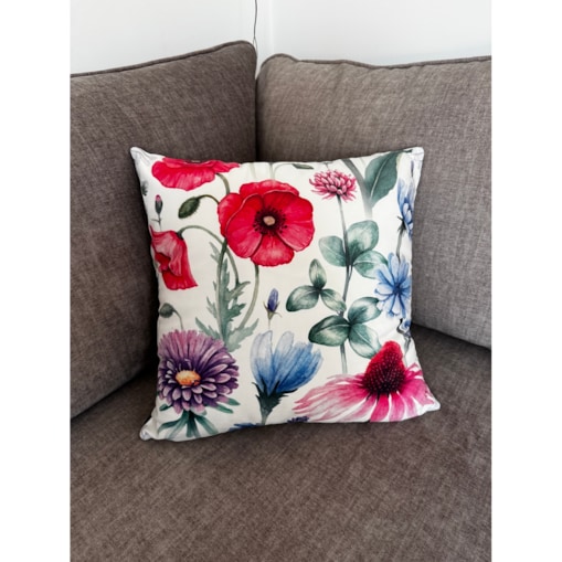 Dekoracyjna poszewka w kolorowe kwiaty 45x45