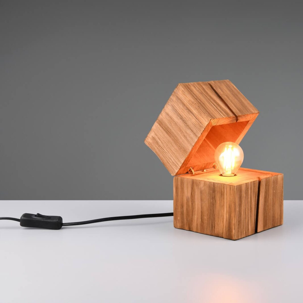 Drewniana lampa stołowa z włącznikiem Treasure 514110130 Trio brązowa